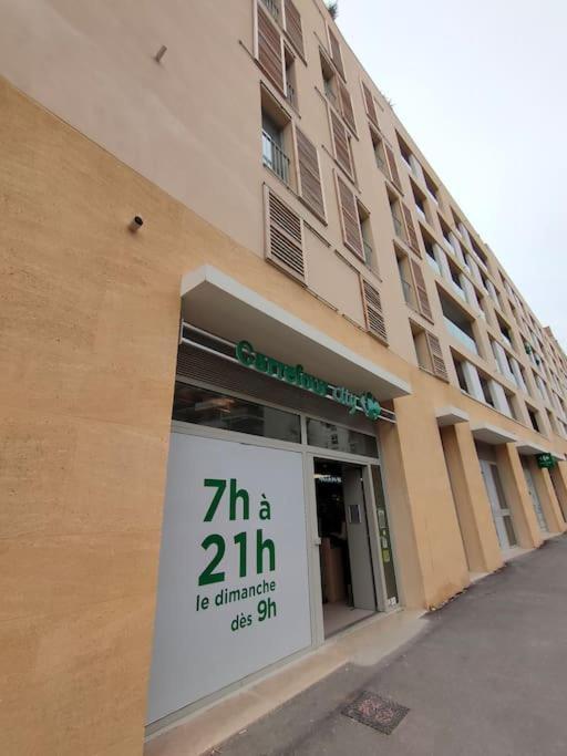 Le Fonction, Meuble 4 Etoiles, Avec Parking Boxe Apartamento Aix-en-Provence Exterior foto