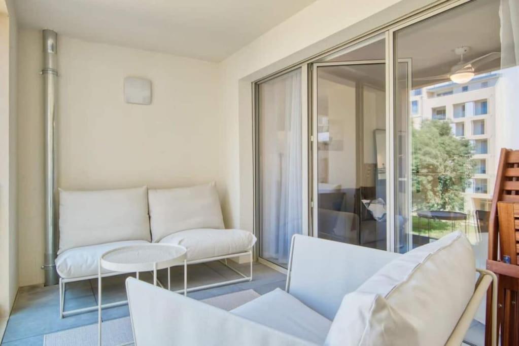 Le Fonction, Meuble 4 Etoiles, Avec Parking Boxe Apartamento Aix-en-Provence Exterior foto