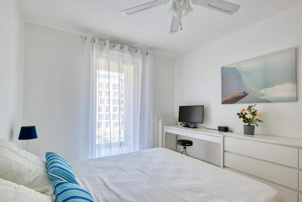 Le Fonction, Meuble 4 Etoiles, Avec Parking Boxe Apartamento Aix-en-Provence Exterior foto